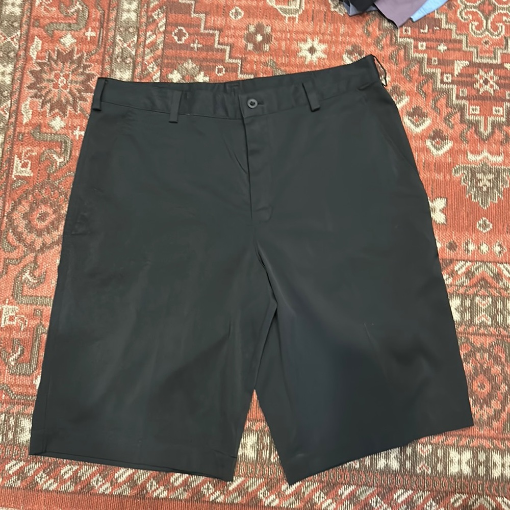 Men's Nike golf shorts